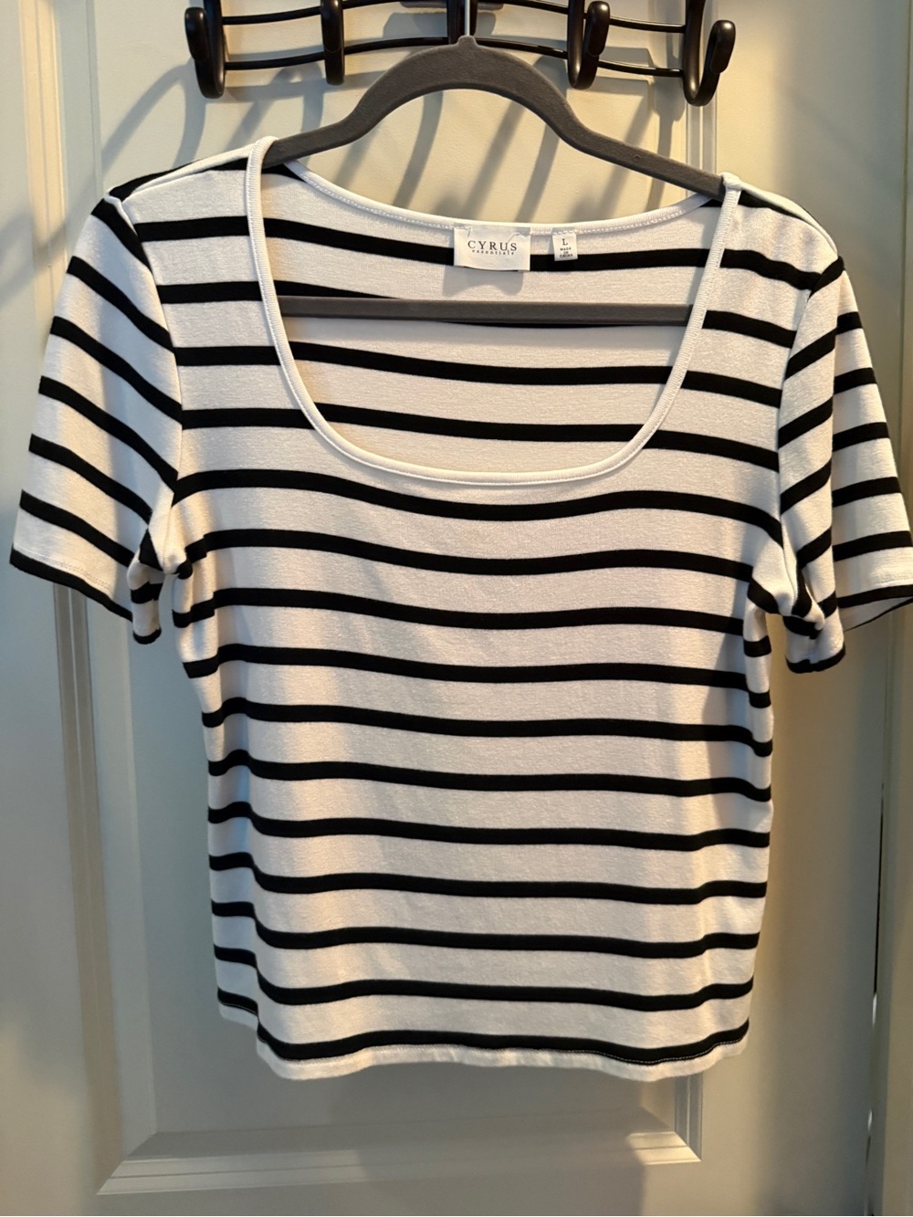 Cyrus White and Black Striped Short Sleeve Scoop Neck Top